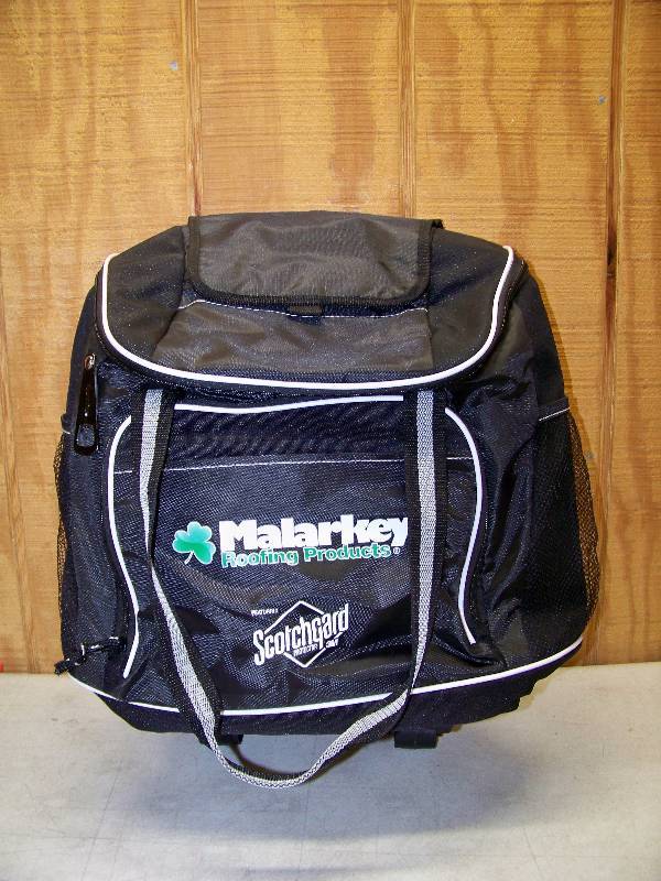 lot 708 image: Gemline Cooler on Wheels