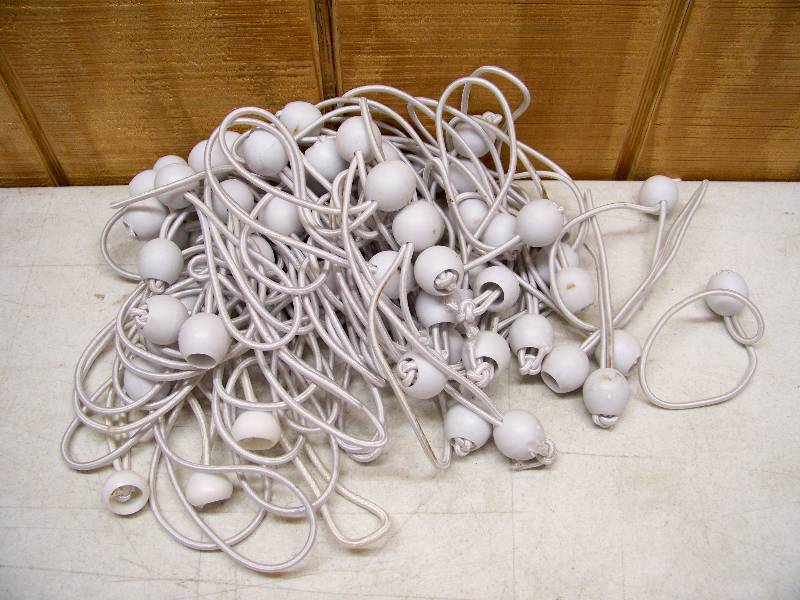 lot 738 image: 76 Bungee Cords