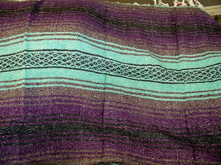 lot 691 image: Mexican Falsa Blanket Throw