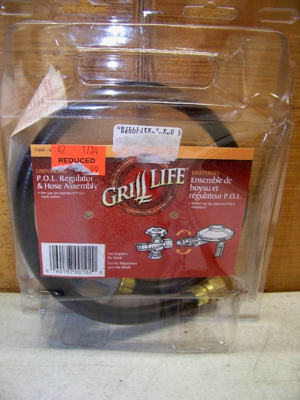 lot 720 image: 5 Grill Life Universal Propane Regulator and Hose Kits