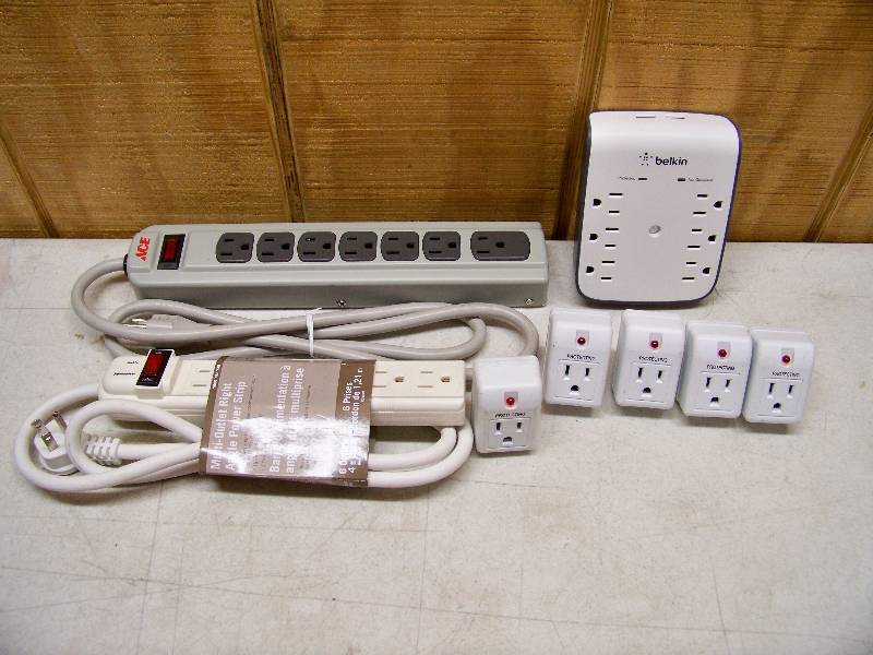 lot 802 image: Surge Protectors