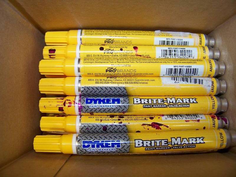 lot 829 image: 20 Dykem Brite Mark Paint Markers