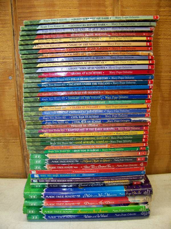 lot 847 image: Magic Tree House Books