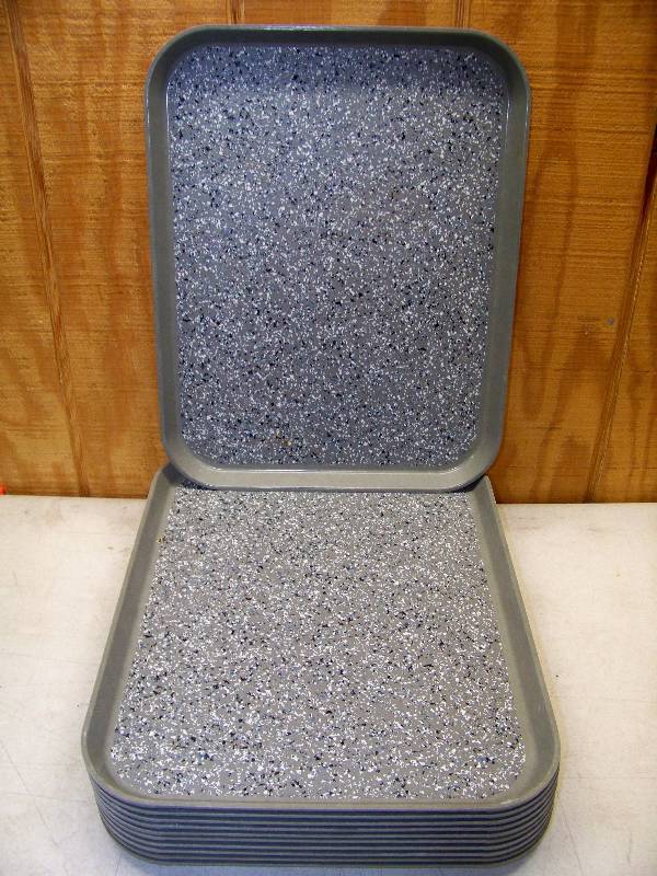 lot 850 image: 11 Dinex Trays