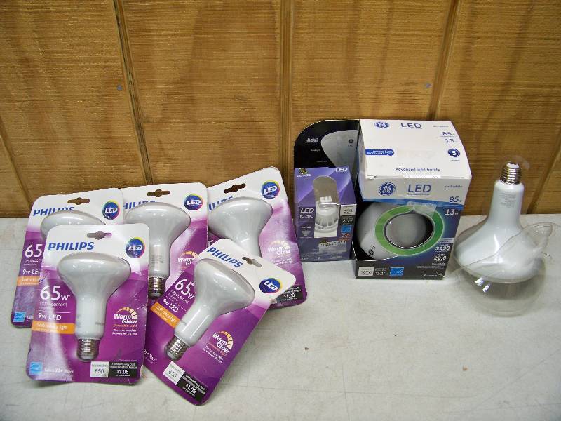 lot 870 image: LED Lightbulbs