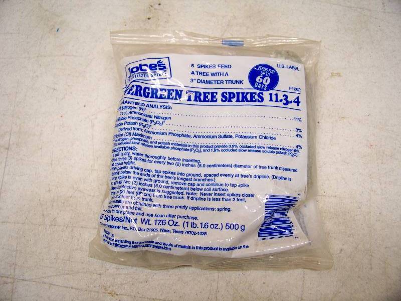 lot 881 image: 33 Packages of 5 Jobes Evergreen Tree Spikes