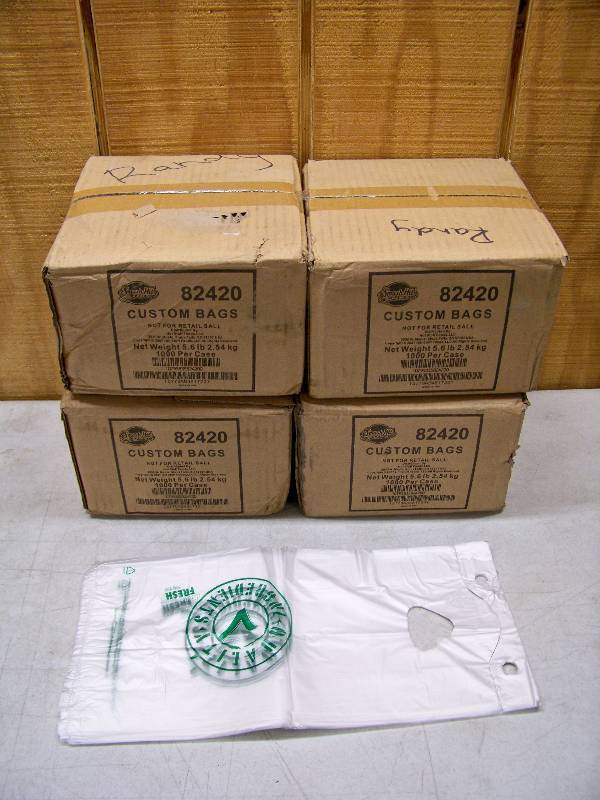 lot 909 image: 4 Boxes of 1000 Bags