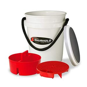 lot 32469 image: Shurhold Bucket System, 5 Gallon Bucket with Rope Handle, Multipurpose Bucket with Lid, Bucket Caddy, and Bucket Grate, White