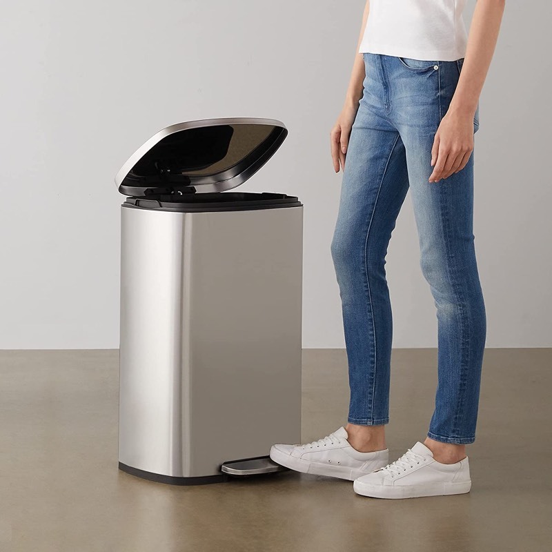 lot 69076 image: Amazonbasics - Rectangle Soft Close Trash Can Satin Nickel - 13.2 Gallons - Retail $106.31