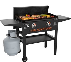 lot 68840 image: Blackstone - 28 in. Griddle Station wHard Cover Bundle - Black - Retail $299.99