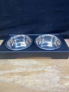 lot 33699 image: Pet Zone Designer Diner - Dog Bowls 20x10