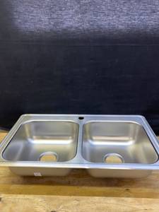 lot 38053 image: Elkay Standard Double Stainless Steel Sink 33x19x6.5