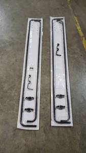 lot 29268 image: Lot of 2 Curtain Rod Kits