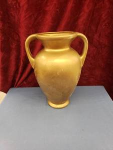 lot 6001 image: Huge Gold Haeger Vase