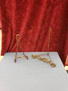 lot 6011 image: pair heavy metal bookpicture stands
