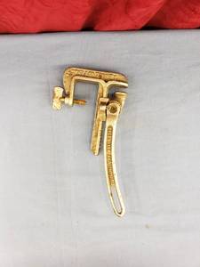 lot 6022 image: Squirrel Nut cracker