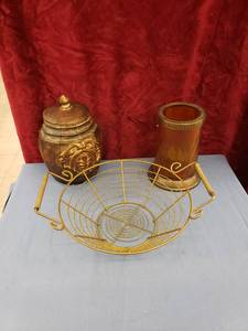lot 6127 image: lot of home decor