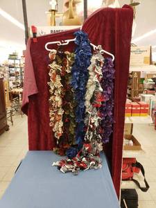lot 6137 image: lot of hand made scarves