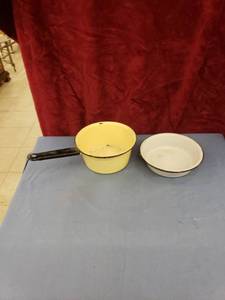 lot 6152 image: pair enamelgraniteware pieces