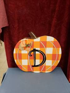 lot 6196 image: hanging pumpkin wD