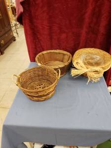 lot 6213 image: lot of 3 baskets