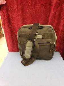 lot 6221 image: Travelers Club expanding rolling duffle bag