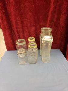 lot 6226 image: lot of jars