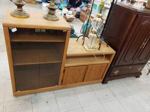 lot 6243 image: entertainment center