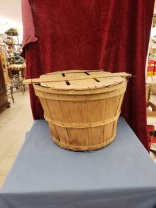 lot 6248 image: Apple basket wlid
