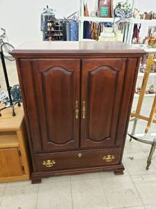 lot 6249 image: dark wood entertainment center