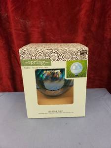 lot 6334 image: gazing ball NIB