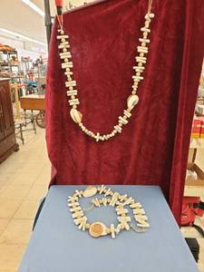 lot 6377 image: pair woodseashell garlands 48 ea