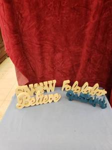 lot 6395 image: set 4 word plaques