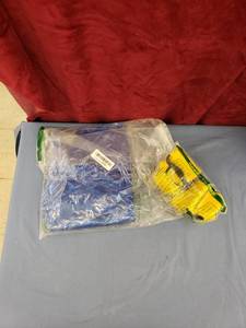 lot 6412 image: pair factory sealed mystery items