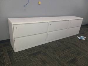lot 40053 image: Steelcase 6 Drawer Filing Cabinet
