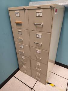 lot 49150 image: Lot of (2) Steelcase Filing Cabinets