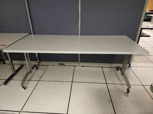 lot 49179 image: 6ft Table on Casters -Collapsible