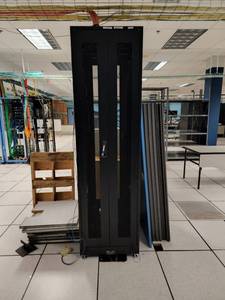 lot 49183 image: Beldon Server Racking Cage