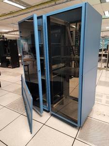 lot 49191 image: Set 4 of Server Racking