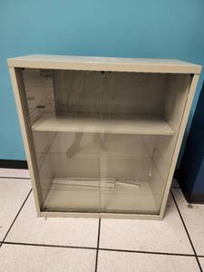 lot 49192 image: Glass Door Bookshelf - Missing one Shelf