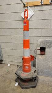 lot 40271 image: Lot of 2 Lakeside Plastic 4ft Orange Traffic Cones
