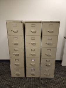 lot 40311 image: Lot of 3 Upright Beige Filing Cabinets