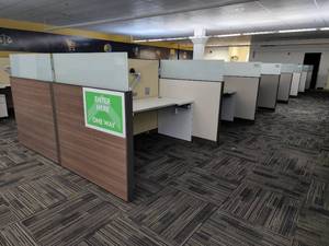 lot 49023 image: 14 Standard 6ft Workstation Cubicles