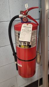 lot 22565 image: Fire Exstinguisher