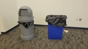 lot 22575 image: Gray Speckled Trash Can and a Blue Trash Bin