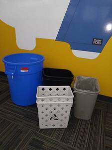 lot 40166 image: Lot of 4 Trash Cans Blue Trash Can is Not Included