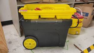 lot 40168 image: Stanley Pro Mobile Tool Chest