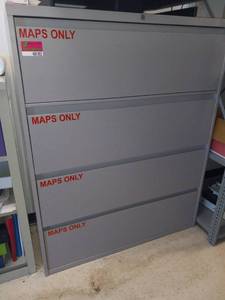 lot 40182 image: Steelcase File Cabinet With 4 Drawers
