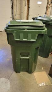 lot 40216 image: Green Cintra Security Container  Trash Bin With Locking Capabilities
