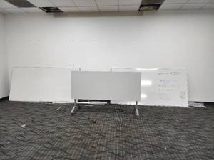 lot 40224 image: Contents of Room ( 6ft Workstation ( 2) 8ft Whiteboards Supply Cabinet and Projector Screen )